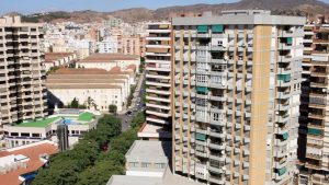 Edificios-avenida-Andalucia-Malaga_1278182564_88514936_667x375[1]
