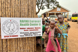 Rafiki África inaugura el RAFIKI Euroval Health Center II, un dispensario médico en Uganda financiado por Euroval