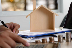 Cómo saber el precio de una casa en una compraventa o al alquilar
